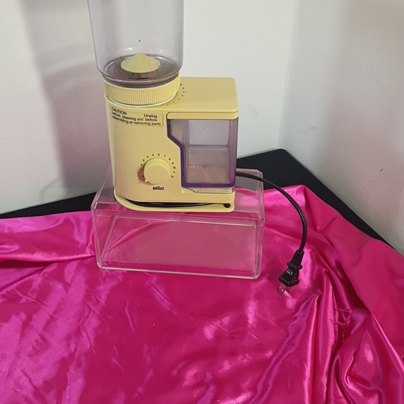 Vintage Braun 4045 Aromatic Burr Coffee Grinder Works Great Tested. - Picture 2 of 12